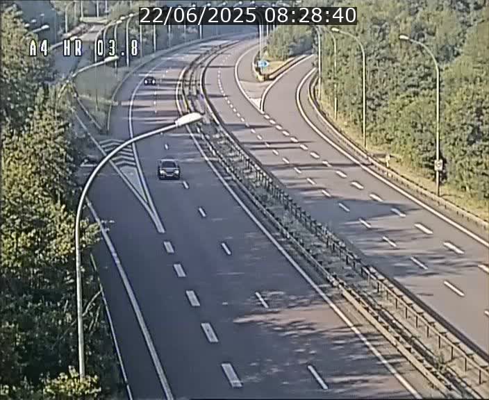<h2>Webcam traffic A4 Luxembourg - BK 3.8 - Leudelange (direction Esch sur Alzette)</h2>