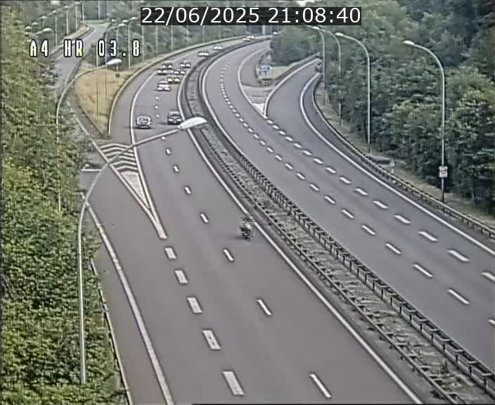 <h2>Webcam traffic A4 Luxembourg - BK 3.8 - Leudelange (direction Esch sur Alzette)</h2>