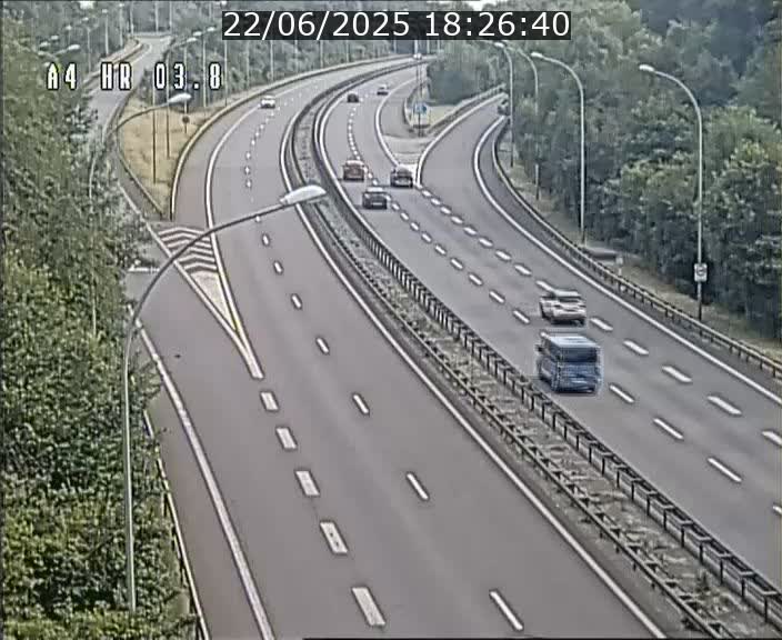 <h2>Webcam traffic A4 Luxembourg - BK 3.8 - Leudelange (direction Esch sur Alzette)</h2>