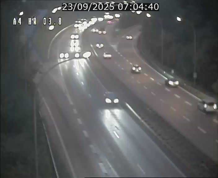 <h2>Webcam traffic A4 Luxembourg - BK 3.8 - Leudelange (direction Esch sur Alzette)</h2>