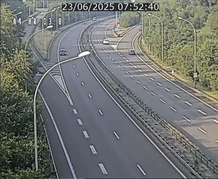 <h2>Webcam traffic A4 Luxembourg - BK 3.8 - Leudelange (direction Esch sur Alzette)</h2>
