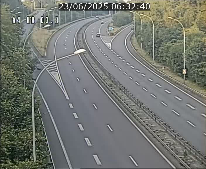 <h2>Webcam traffic A4 Luxembourg - BK 3.8 - Leudelange (direction Esch sur Alzette)</h2>