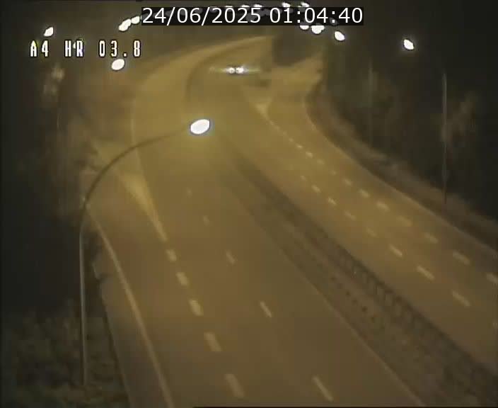 <h2>Webcam traffic A4 Luxembourg - BK 3.8 - Leudelange (direction Esch sur Alzette)</h2>