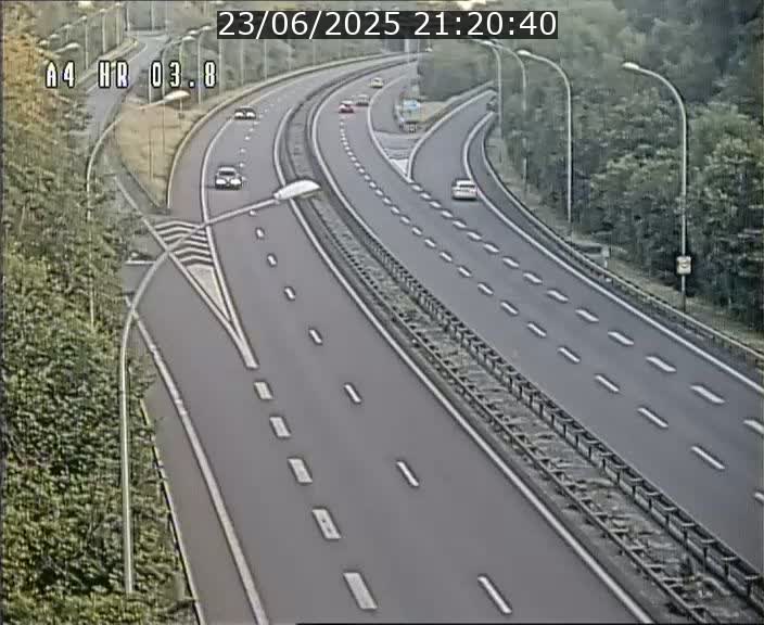 <h2>Webcam traffic A4 Luxembourg - BK 3.8 - Leudelange (direction Esch sur Alzette)</h2>