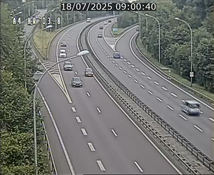 <h2>Webcam traffic A4 Luxembourg - BK 3.8 - Leudelange (direction Esch sur Alzette)</h2>