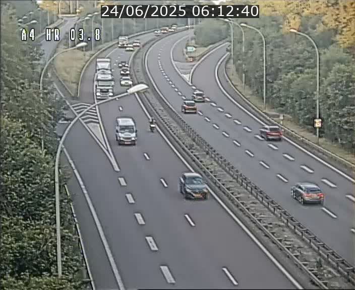 <h2>Webcam traffic A4 Luxembourg - BK 3.8 - Leudelange (direction Esch sur Alzette)</h2>