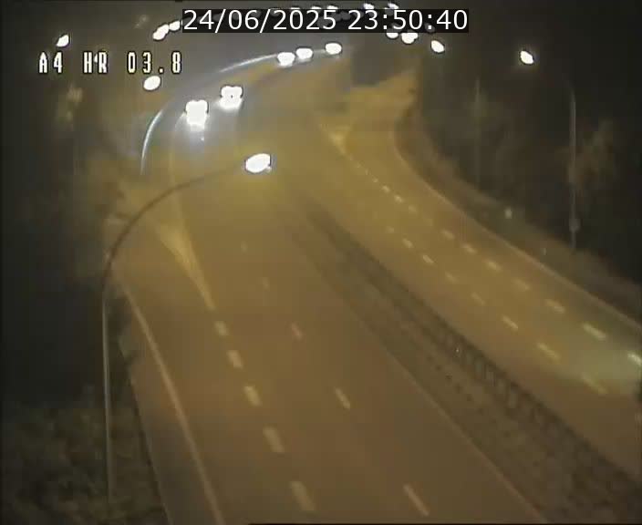 <h2>Webcam traffic A4 Luxembourg - BK 3.8 - Leudelange (direction Esch sur Alzette)</h2>