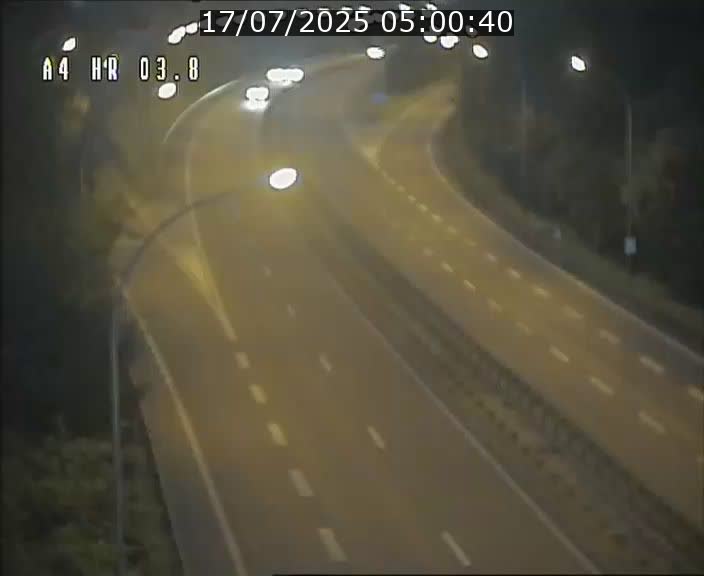 <h2>Webcam traffic A4 Luxembourg - BK 3.8 - Leudelange (direction Esch sur Alzette)</h2>