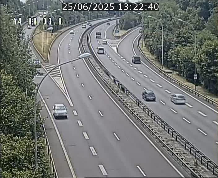 <h2>Webcam traffic A4 Luxembourg - BK 3.8 - Leudelange (direction Esch sur Alzette)</h2>