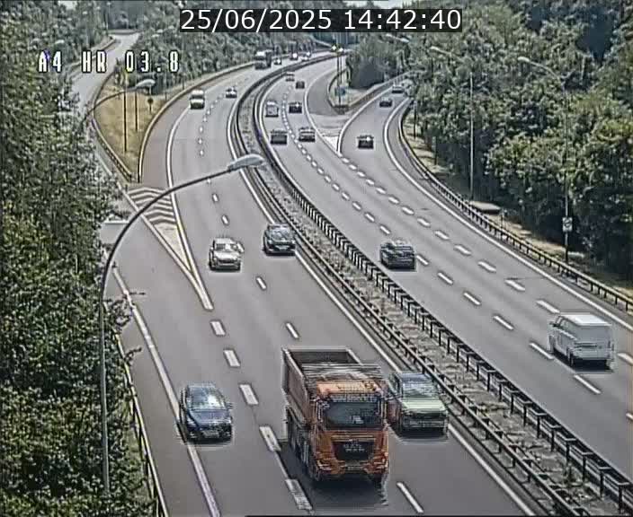 <h2>Webcam traffic A4 Luxembourg - BK 3.8 - Leudelange (direction Esch sur Alzette)</h2>