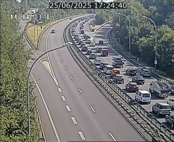 <h2>Webcam traffic A4 Luxembourg - BK 3.8 - Leudelange (direction Esch sur Alzette)</h2>