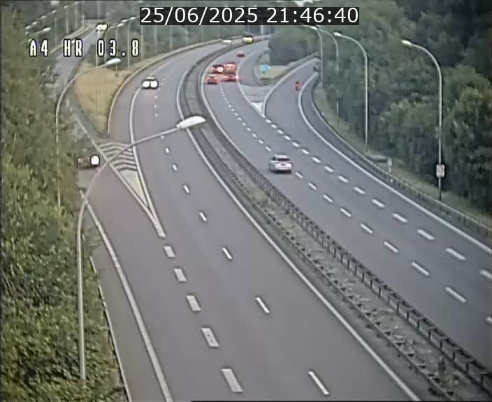 <h2>Webcam traffic A4 Luxembourg - BK 3.8 - Leudelange (direction Esch sur Alzette)</h2>