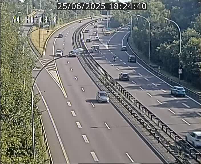 <h2>Webcam traffic A4 Luxembourg - BK 3.8 - Leudelange (direction Esch sur Alzette)</h2>