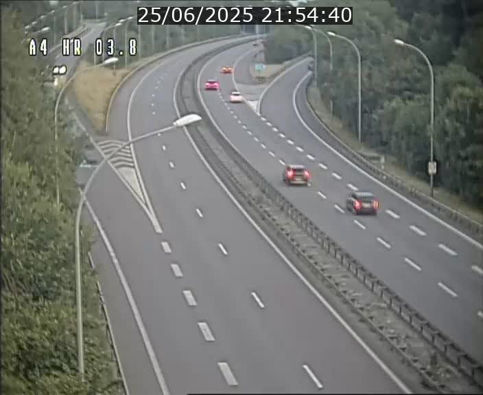 <h2>Webcam traffic A4 Luxembourg - BK 3.8 - Leudelange (direction Esch sur Alzette)</h2>