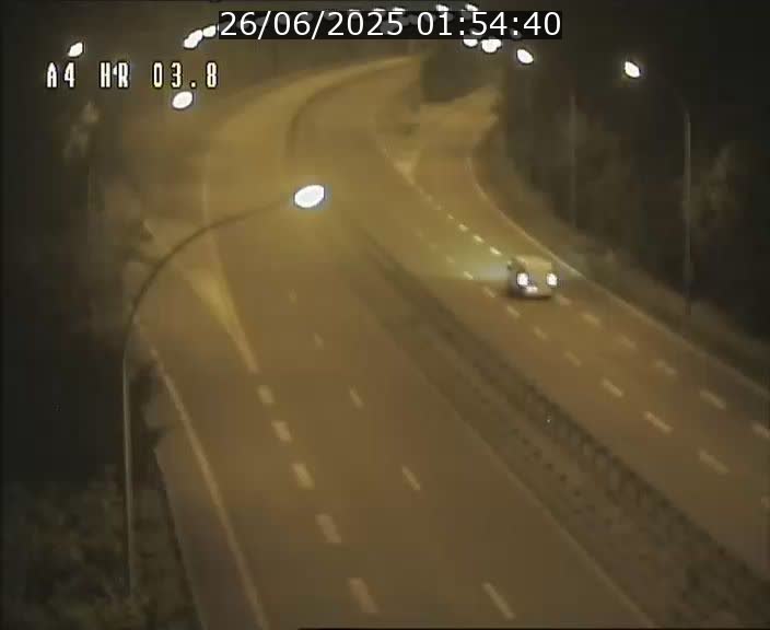 <h2>Webcam traffic A4 Luxembourg - BK 3.8 - Leudelange (direction Esch sur Alzette)</h2>