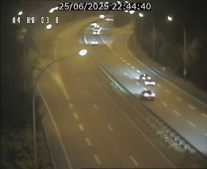 <h2>Webcam traffic A4 Luxembourg - BK 3.8 - Leudelange (direction Esch sur Alzette)</h2>