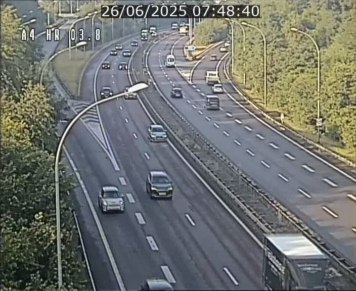 <h2>Webcam traffic A4 Luxembourg - BK 3.8 - Leudelange (direction Esch sur Alzette)</h2>