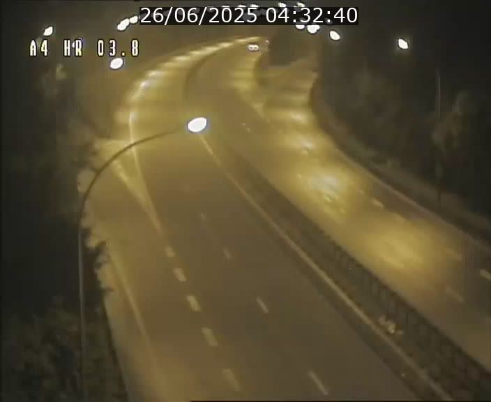 <h2>Webcam traffic A4 Luxembourg - BK 3.8 - Leudelange (direction Esch sur Alzette)</h2>