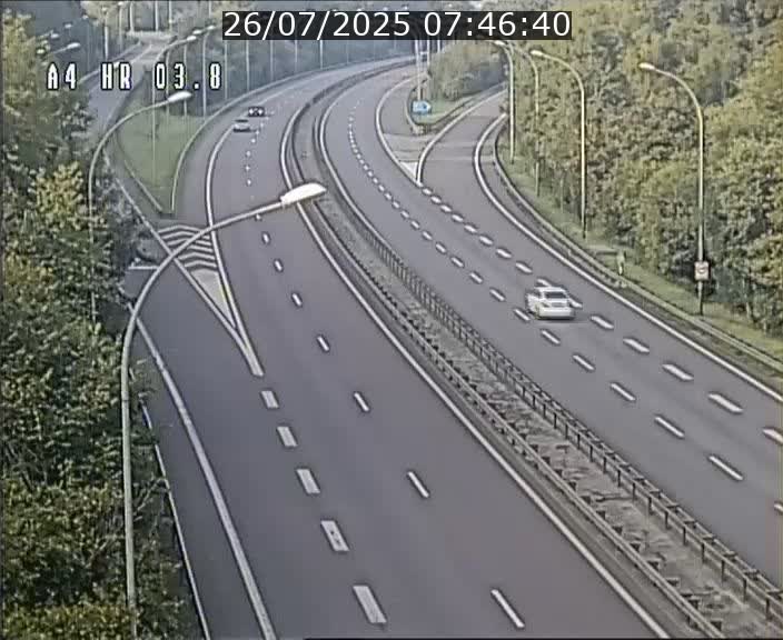 <h2>Webcam traffic A4 Luxembourg - BK 3.8 - Leudelange (direction Esch sur Alzette)</h2>