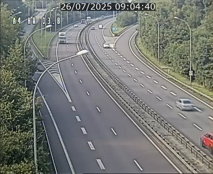 <h2>Webcam traffic A4 Luxembourg - BK 3.8 - Leudelange (direction Esch sur Alzette)</h2>