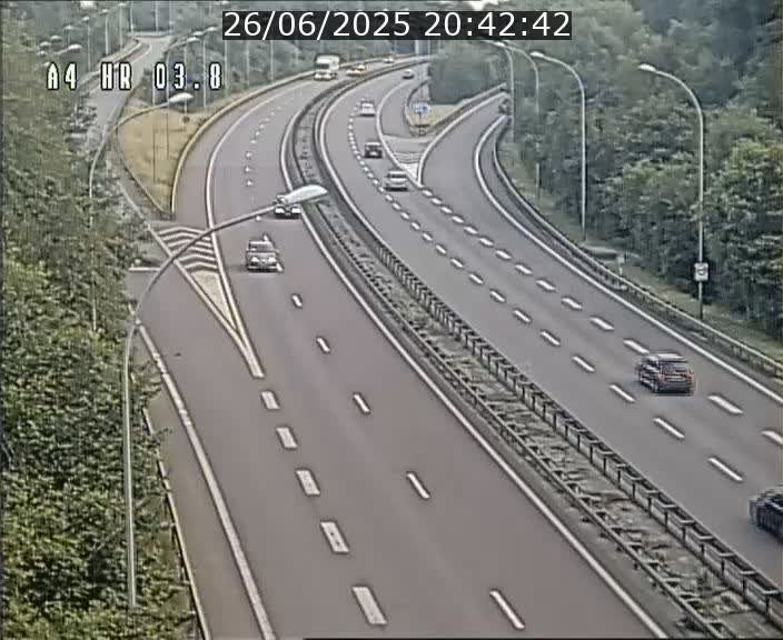 <h2>Webcam traffic A4 Luxembourg - BK 3.8 - Leudelange (direction Esch sur Alzette)</h2>