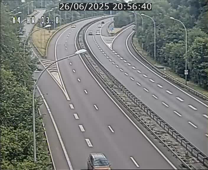 <h2>Webcam traffic A4 Luxembourg - BK 3.8 - Leudelange (direction Esch sur Alzette)</h2>