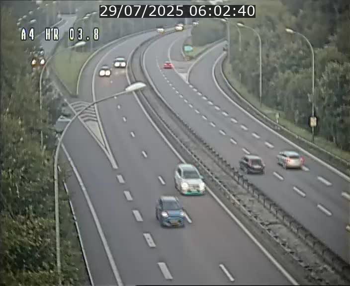 <h2>Webcam traffic A4 Luxembourg - BK 3.8 - Leudelange (direction Esch sur Alzette)</h2>