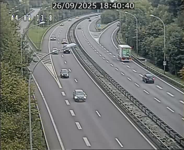 <h2>Webcam traffic A4 Luxembourg - BK 3.8 - Leudelange (direction Esch sur Alzette)</h2>