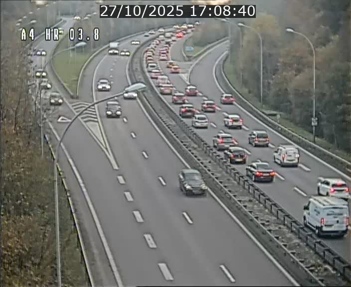 <h2>Webcam traffic A4 Luxembourg - BK 3.8 - Leudelange (direction Esch sur Alzette)</h2>