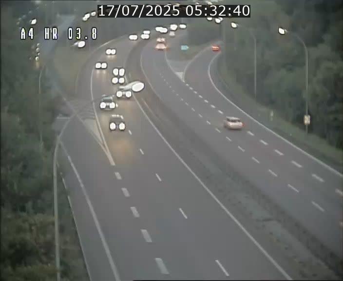 <h2>Webcam traffic A4 Luxembourg - BK 3.8 - Leudelange (direction Esch sur Alzette)</h2>
