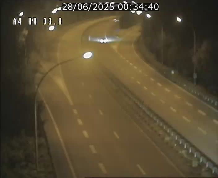 <h2>Webcam traffic A4 Luxembourg - BK 3.8 - Leudelange (direction Esch sur Alzette)</h2>