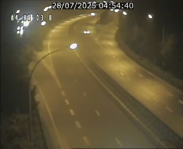 <h2>Webcam traffic A4 Luxembourg - BK 3.8 - Leudelange (direction Esch sur Alzette)</h2>