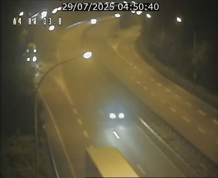 <h2>Webcam traffic A4 Luxembourg - BK 3.8 - Leudelange (direction Esch sur Alzette)</h2>