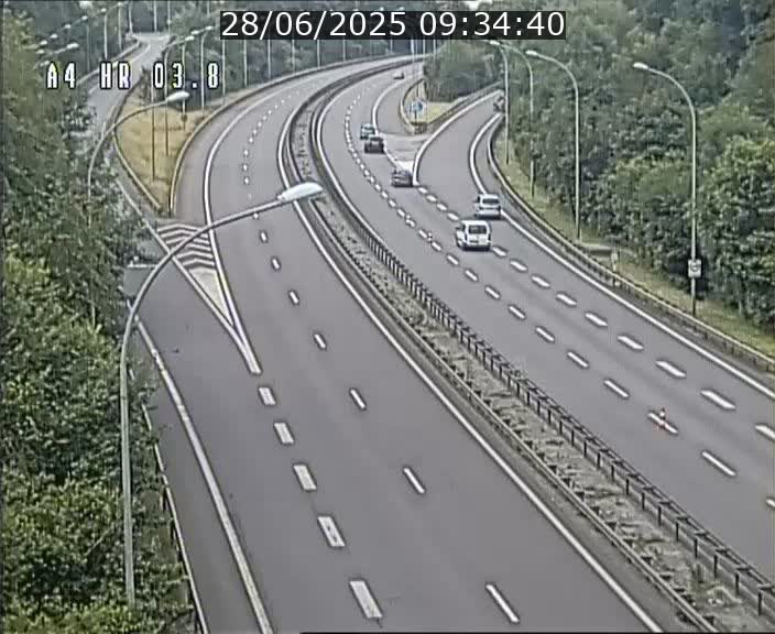 <h2>Webcam traffic A4 Luxembourg - BK 3.8 - Leudelange (direction Esch sur Alzette)</h2>