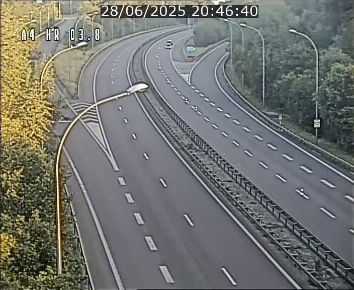 <h2>Webcam traffic A4 Luxembourg - BK 3.8 - Leudelange (direction Esch sur Alzette)</h2>