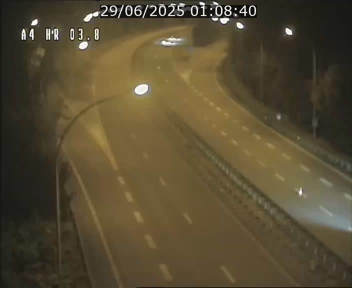 <h2>Webcam traffic A4 Luxembourg - BK 3.8 - Leudelange (direction Esch sur Alzette)</h2>