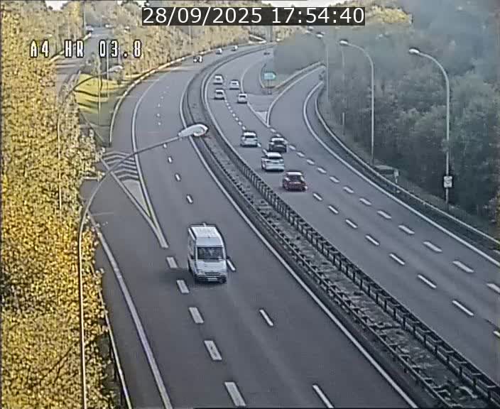 <h2>Webcam traffic A4 Luxembourg - BK 3.8 - Leudelange (direction Esch sur Alzette)</h2>