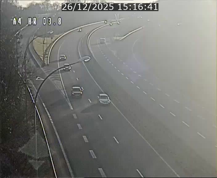 <h2>Webcam traffic A4 Luxembourg - BK 3.8 - Leudelange (direction Esch sur Alzette)</h2>