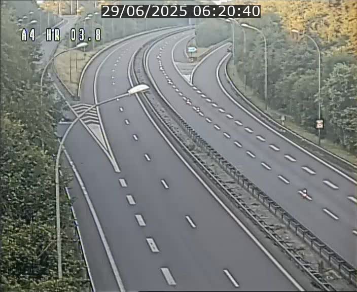 <h2>Webcam traffic A4 Luxembourg - BK 3.8 - Leudelange (direction Esch sur Alzette)</h2>