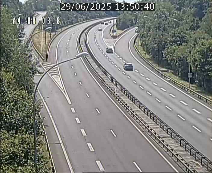 <h2>Webcam traffic A4 Luxembourg - BK 3.8 - Leudelange (direction Esch sur Alzette)</h2>