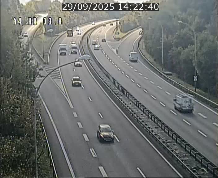 <h2>Webcam traffic A4 Luxembourg - BK 3.8 - Leudelange (direction Esch sur Alzette)</h2>