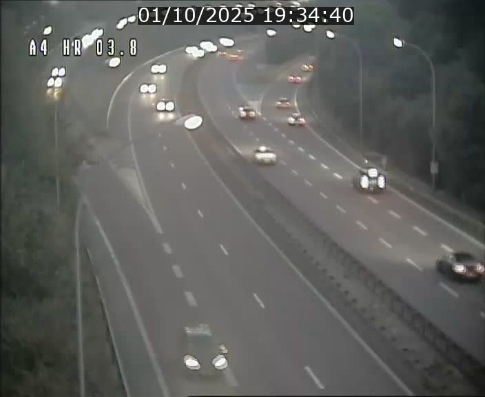 <h2>Webcam traffic A4 Luxembourg - BK 3.8 - Leudelange (direction Esch sur Alzette)</h2>
