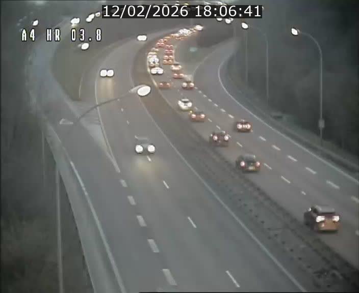 <h2>Webcam traffic A4 Luxembourg - BK 3.8 - Leudelange (direction Esch sur Alzette)</h2>