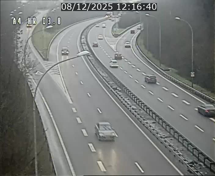 <h2>Webcam traffic A4 Luxembourg - BK 3.8 - Leudelange (direction Esch sur Alzette)</h2>