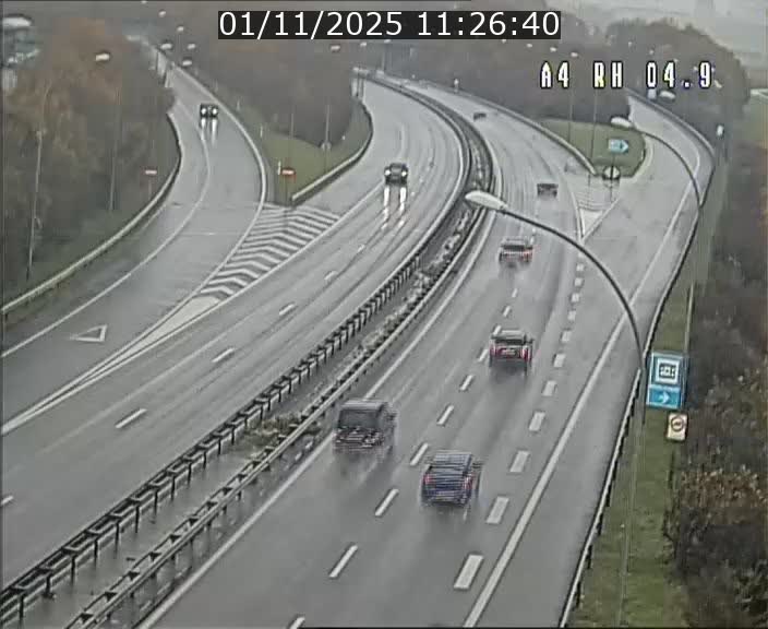 <h2>Traffic live webcam Luxembourg Leudelange - A4 - BK 4.9 - direction Luxembourg</h2>