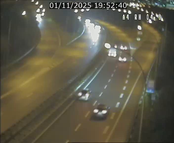 <h2>Traffic live webcam Luxembourg Leudelange - A4 - BK 4.9 - direction Luxembourg</h2>