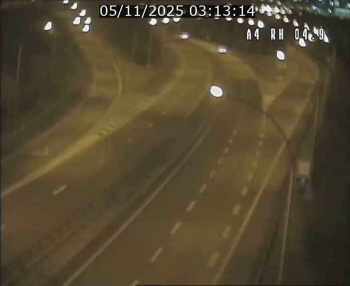 <h2>Traffic live webcam Luxembourg Leudelange - A4 - BK 4.9 - direction Luxembourg</h2>