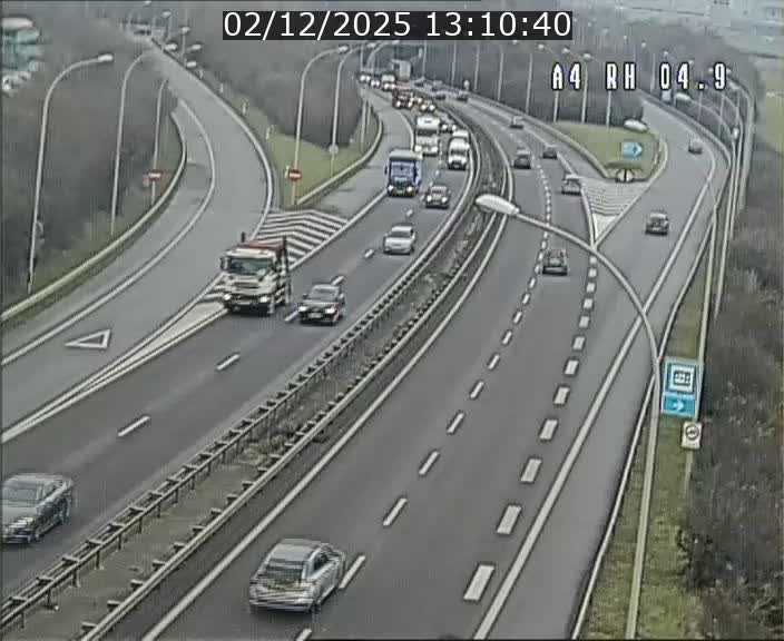 Traffic live webcam Luxembourg Leudelange - A4 - BK 4.9 - direction Luxembourg