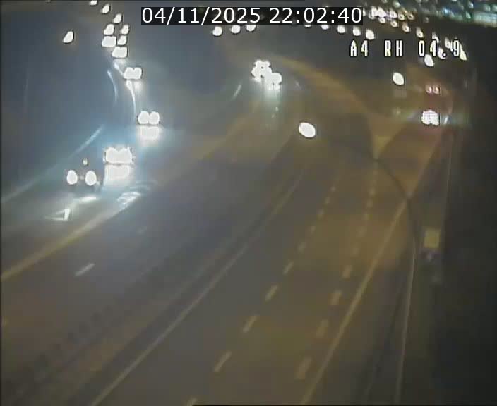 <h2>Traffic live webcam Luxembourg Leudelange - A4 - BK 4.9 - direction Luxembourg</h2>