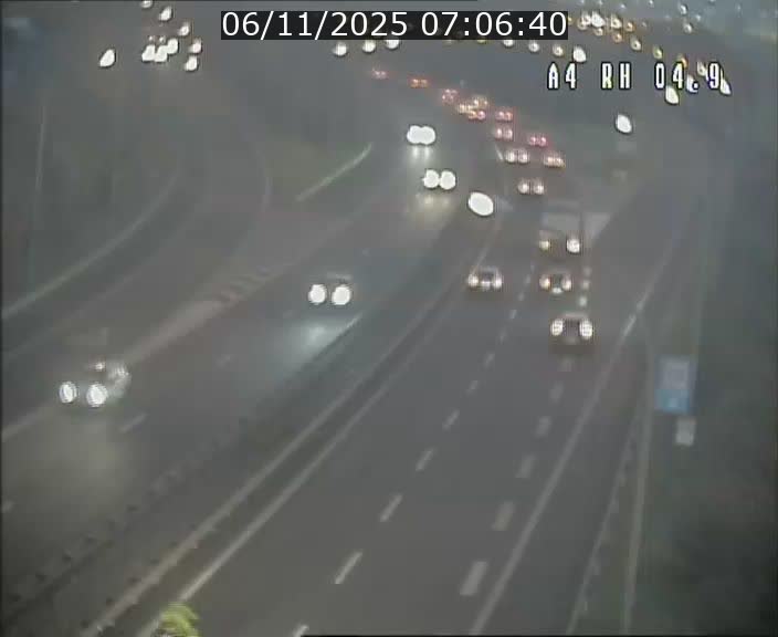<h2>Traffic live webcam Luxembourg Leudelange - A4 - BK 4.9 - direction Luxembourg</h2>